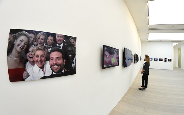 Saatchi+Gallery+Press+View+New+Exhibition+1UqsUNcNiRNl